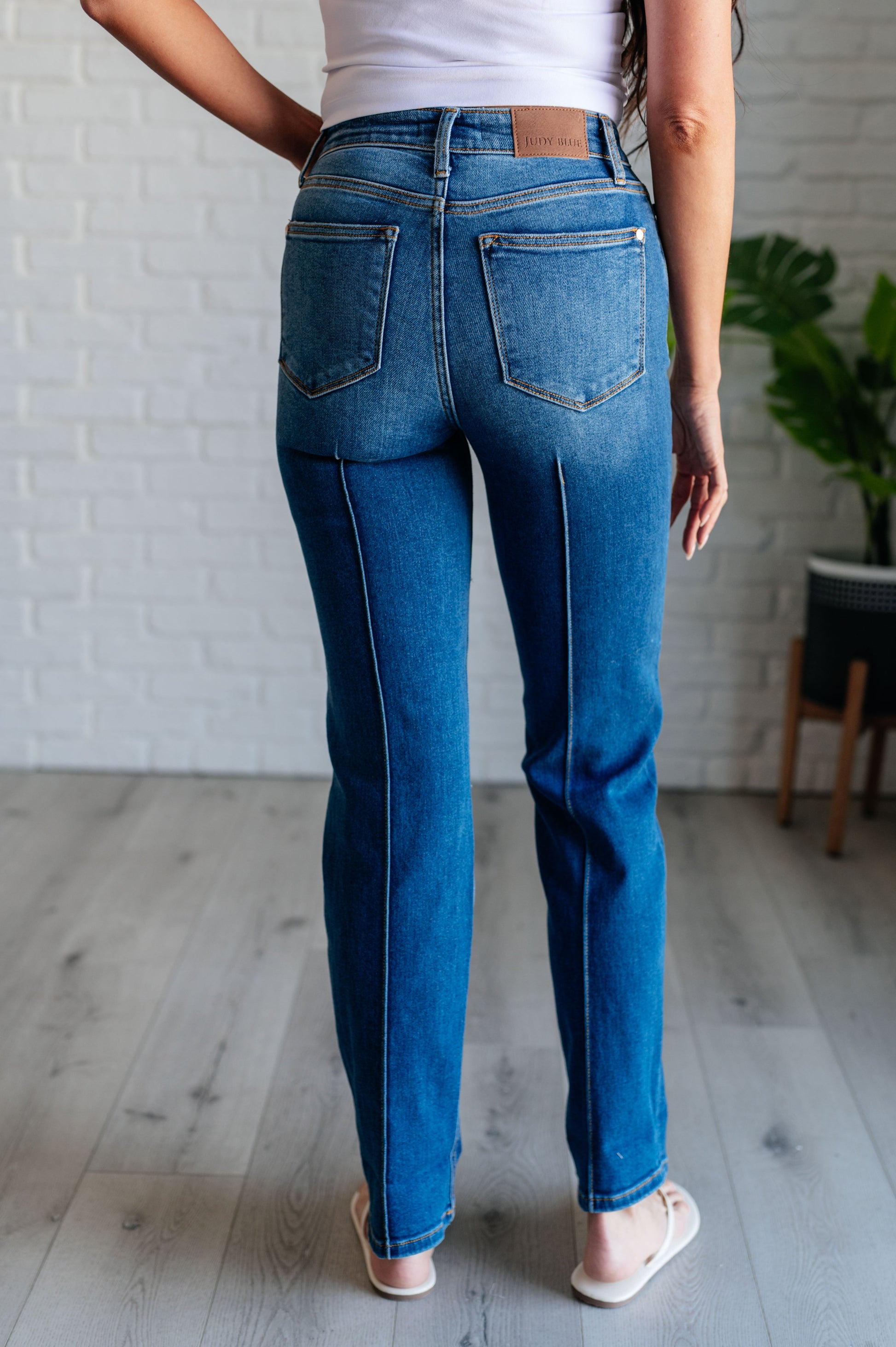 Campbell High Rise Center Seam Detail Straight Jeans - KD Lane