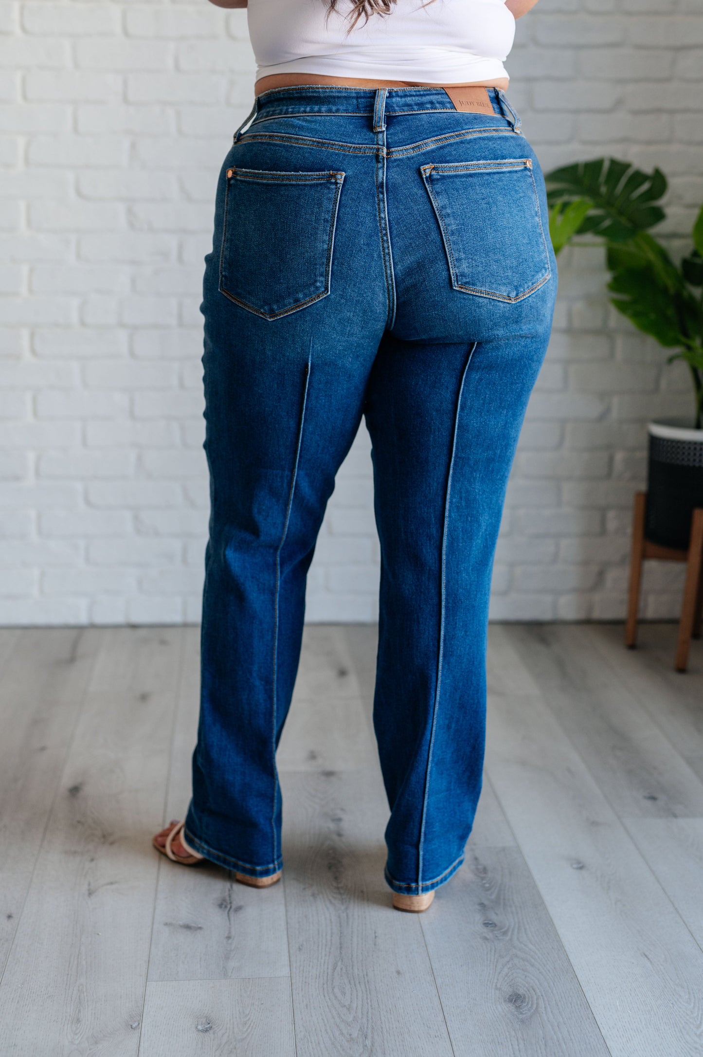 Campbell High Rise Center Seam Detail Straight Jeans - KD Lane