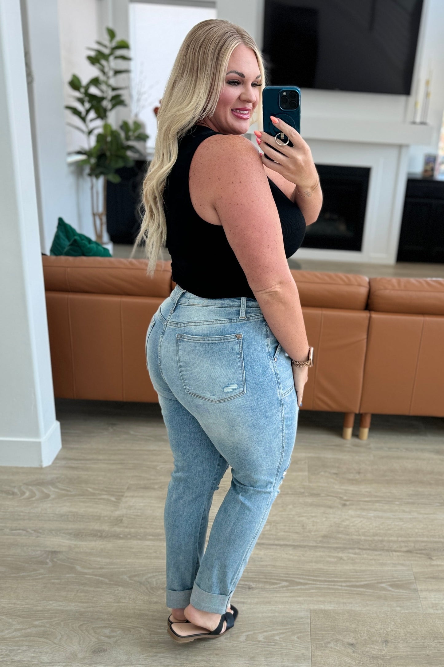 Aiden High Rise Patch Pocket Distressed Boyfriend Jeans - KD Lane